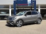 Volkswagen T-Cross 1.0 TSI Style Business R / Automaat / Adaptieve Cruise-Control / Stoelverwarming / Climate-Control / Apple-Carplay & Android-Auto / LED / Dodehoek-Detectie / DAB Radio-Bluetooth / Navi / PDC V+A met Camera / 17'' LMV / ENZ.