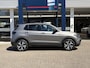 Volkswagen T-Cross 1.0 TSI Style Business R / Automaat / Adaptieve Cruise-Control / Stoelverwarming / Climate-Control / Apple-Carplay & Android-Auto / LED / Dodehoek-Detectie / DAB Radio-Bluetooth / Navi / PDC V+A met Camera / 17'' LMV / ENZ.