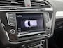 Volkswagen Tiguan 1.4 TSI Connected Series | Climate control  | Lichtmetalen velgen  | Navigatie
