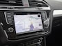 Volkswagen Tiguan 1.4 TSI Connected Series | Climate control  | Lichtmetalen velgen  | Navigatie
