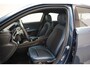Mercedes-Benz A-klasse Limousine 250 e Premium [ LED Half-leder Navi Camera ]