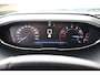Peugeot 5008 1.2 PureTech Blue Lease Allure O.a: Afn. trekhaak, All-Season banden, Camera, Pdc, Key-Less, Elektr. a.klep, Stoelverw., Etc..  Rijklaar! All-in prijs!