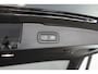 Volvo V60 2.0 T6 Recharge AWD R-Design | Black Edition | Schuif- kanteldak | Elektrische trekhaak | Long Range