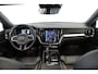 Volvo V60 2.0 T6 Recharge AWD R-Design | Black Edition | Schuif- kanteldak | Elektrische trekhaak | Long Range