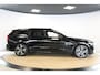 Volvo V60 2.0 T6 Recharge AWD R-Design | Schuif- kanteldak | Elektrische trekhaak | Harman/Kardon