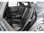 Volvo V60 2.0 T6 Recharge AWD R-Design | Black Edition | Schuif- kanteldak | Elektrische trekhaak | Long Range