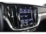 Volvo V60 2.0 T6 Recharge AWD R-Design | Schuif- kanteldak | Elektrische trekhaak | Harman/Kardon