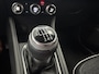 Renault Captur 1.3 mild hybrid 140 techno / Nederlandse Auto / Eerste Eigenaar / Dealer Onderhouden / Trekhaak 1200 KG / All Seasonbanden / Navigatie / Camera / Cruise Control / Climate Control / Parkeersensoren Voor + Achter /