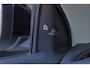 Volvo V40 Cross Country T3 PolarPlus Luxury - AUTOMAAT - Panoramadak - Adaptive Cruise Control - BLIS - Parkeercamera achter - Verwarmde voorstoelen & achterbank - Parkeersensoren voor & achter - Lederen Bekleding - Navigatie - Standkachel - Volvo On Call - Extra getint glas - 17' LMV