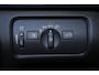 Volvo V40 Cross Country T3 PolarPlus Luxury - AUTOMAAT - Panoramadak - Adaptive Cruise Control - BLIS - Parkeercamera achter - Verwarmde voorstoelen & achterbank - Parkeersensoren voor & achter - Lederen Bekleding - Navigatie - Standkachel - Volvo On Call - Extra getint glas - 17' LMV