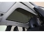 Volvo V40 Cross Country T3 PolarPlus Luxury - AUTOMAAT - Panoramadak - Adaptive Cruise Control - BLIS - Parkeercamera achter - Verwarmde voorstoelen & achterbank - Parkeersensoren voor & achter - Lederen Bekleding - Navigatie - Standkachel - Volvo On Call - Extra getint glas - 17' LMV