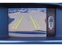 Volvo V40 Cross Country T3 PolarPlus Luxury - AUTOMAAT - Panoramadak - Adaptive Cruise Control - BLIS - Parkeercamera achter - Verwarmde voorstoelen & achterbank - Parkeersensoren voor & achter - Lederen Bekleding - Navigatie - Standkachel - Volvo On Call - Extra getint glas - 17' LMV