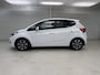 Hyundai ix20 1.6i Go! / Eerste Eigenaar / Trekhaak 1100 KG /  Navigatie / Camera / Airco / Bluetooth /