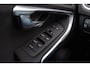 Volvo V40 2.0 T2 R-Design | Camera | Stoelverwarming | Cruise | Navi | Trekhaak | Clima