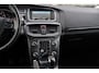 Volvo V40 2.0 T2 R-Design | Camera | Stoelverwarming | Cruise | Navi | Trekhaak | Clima