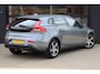 Volvo V40 2.0 T2 R-Design | Camera | Stoelverwarming | Cruise | Navi | Trekhaak | Clima