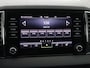 Skoda Karoq 1.5 TSI Business Edition | Panoramadak | Stoelverwarming | Carplay | Navigatie | Parkeerhulp | Climate control | Bluetooth | Cruise control | Getint glas
