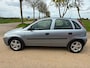 Opel Corsa 1.2-16V Essentia 5-Deurs/ Apk 2027 / Airco