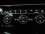 Volkswagen Golf 1.4 TSI R Line | Stoelverwarming | Virtual Cockpit | Adaptive cruise | Massage | Carplay | Parkeerhulp | Climate control | 18'' | Navigatie | Bluetooth
