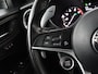 Alfa Romeo Stelvio 2.0 T AWD First Edition | Trekhaak | Leder | Stoel & stuurverwarming | Camera | Bi-Xenon | Navigatie | Climate control | Keyless | Cruise control | Bluetooth | Getint glas