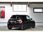 MINI Cooper Mini 1.5 Chili | Serious Business | Automaat | 17 inch | Parkeerassistent | Head-Up | NL auto |