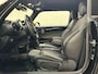 MINI Cooper Mini 1.5 Chili | Serious Business | Automaat | 17 inch | Parkeerassistent | Head-Up | NL auto |