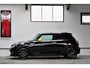 MINI Cooper Mini 1.5 Chili | Serious Business | Automaat | 17 inch | Parkeerassistent | Head-Up | NL auto |