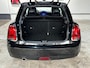 MINI Cooper Mini 1.5 Chili | Serious Business | Automaat | 17 inch | Parkeerassistent | Head-Up | NL auto |