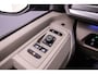 Volkswagen Multivan 1.4 eHybrid 218pk DSG L2 Life PHEV | Panoramdak | IQ Matrix LED | Camera | ACC | Vis-a-vis 6 zitopstelling | Trekhaak