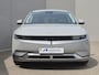 Hyundai Ioniq 5 Connect 77.4 kWh / SOH 100% / Fabrieksgarantie tot 03-2028 / Dealer onderhouden / CCS snellader / Trekgewicht 1600 kg / WLTP bereik 476 km bereik stad 687 km / Stuur- Stoel & Achterbank verwarming / Elektrische achterklep / Rondomzicht camera / Warmtepomp /