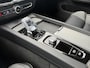 Volvo XC60 2.0 T6 Plug-in hybrid AWD Plus Bright | IntelliSafe Surround & Assist | Climate | Trekhaak | Sport stoelen