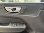 Volvo XC60 2.0 T6 Plug-in hybrid AWD Plus Bright | IntelliSafe Surround & Assist | Climate | Trekhaak | Sport stoelen