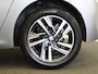 Peugeot 208 1.2 PureTech 100pk Automaat Allure Pack Navigatie Apple Carplay/Android Auto Camera Parkeersensor achter Cruise Control Virtual Cockpit Climate Control Getinte ramen