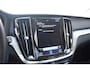 Volvo V60 T6 340PK Automaat Plug-in Hybrid AWD Inscription / Navigatie / Elektrisch verstelbare stoelen met geheugen / Leren bekleding / Elektrische achterklep / Cruise control / Parkeersensoren