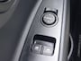 Kia Stonic 1.0T 100pk MHEV DynamicLine | Climate control | Navigatie | Lm velgen | Camera | Apple / Android