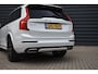 Volvo XC90 2.0 T8 Recharge AWD R-Design | Bowers & Wilkins | Pano | Luchtvering | 22'' Wielen | Trekhaak | ACC | 360 Camera | 7-Pers. |