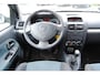 Renault Clio 1.2-16V Auth.Comf. INRUILKOOPJE! Prijs is zo mee. Airco ijskoud