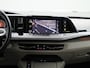Volkswagen Multivan 1.4 eHybrid L2H1 Life 218PK | Automaat | Trekhaak | Cruise Control | Airco | Stoelverwarming | 7-Zits | Parkeerhulp Voor + Achter | Elektrische Achterklep | LED-Koplampen | Achteruitrijcamera | Navigatie | Digital Cockpit Pro |