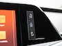 Volkswagen Multivan 1.4 eHybrid L2H1 Life 218PK | Automaat | Trekhaak | Cruise Control | Airco | Stoelverwarming | 7-Zits | Parkeerhulp Voor + Achter | Elektrische Achterklep | LED-Koplampen | Achteruitrijcamera | Navigatie | Digital Cockpit Pro |