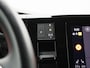 Volkswagen Multivan 1.4 eHybrid L2H1 Life 218PK | Automaat | Trekhaak | Cruise Control | Airco | Stoelverwarming | 7-Zits | Parkeerhulp Voor + Achter | Elektrische Achterklep | LED-Koplampen | Achteruitrijcamera | Navigatie | Digital Cockpit Pro |
