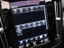 Volvo XC40 1.5 T5 Recharge R-Design / Trekhaak / Panoramadak / Harman Kardon / 360 Camera / Lederen Bekleding / Elektrische Stoelen / Getint Glas /