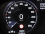 Volvo XC40 1.5 T5 Recharge R-Design / Trekhaak / Panoramadak / Harman Kardon / 360 Camera / Lederen Bekleding / Elektrische Stoelen / Getint Glas /