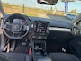 Volvo XC40 1.5 T2 Momentum | Trekhaak | Parkeercamera | Stuurverwarming | Stoelverwarming | All-Seasons | Verwarmde voorruit | High Performance Audio | Volvo on Call | CarPlay |