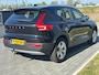 Volvo XC40 1.5 T2 Momentum | Trekhaak | Parkeercamera | Stuurverwarming | Stoelverwarming | All-Seasons | Verwarmde voorruit | High Performance Audio | Volvo on Call | CarPlay |