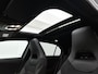 Mercedes-Benz A-klasse 180 Business Solution AMG | Nightpakket | 19 inch multispaaks AMG-velgen | Panoramaschuifdak | Smartphone-integratie | Sfeerverlichting | PARKTRONIC |