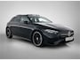 Mercedes-Benz A-klasse 180 Business Solution AMG | Nightpakket | 19 inch multispaaks AMG-velgen | Panoramaschuifdak | Smartphone-integratie | Sfeerverlichting | PARKTRONIC |