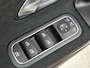 Mercedes-Benz A-klasse 180 Business Solution AMG | Nightpakket | 19 inch multispaaks AMG-velgen | Panoramaschuifdak | Smartphone-integratie | Sfeerverlichting | PARKTRONIC |