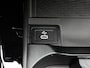 Mercedes-Benz A-klasse 180 Business Solution AMG | Nightpakket | 19 inch multispaaks AMG-velgen | Panoramaschuifdak | Smartphone-integratie | Sfeerverlichting | PARKTRONIC |