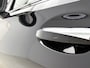 Mercedes-Benz A-klasse 180 Business Solution AMG | Nightpakket | 19 inch multispaaks AMG-velgen | Panoramaschuifdak | Smartphone-integratie | Sfeerverlichting | PARKTRONIC |