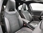 Mercedes-Benz A-klasse 180 Business Solution AMG | Nightpakket | 19 inch multispaaks AMG-velgen | Panoramaschuifdak | Smartphone-integratie | Sfeerverlichting | PARKTRONIC |